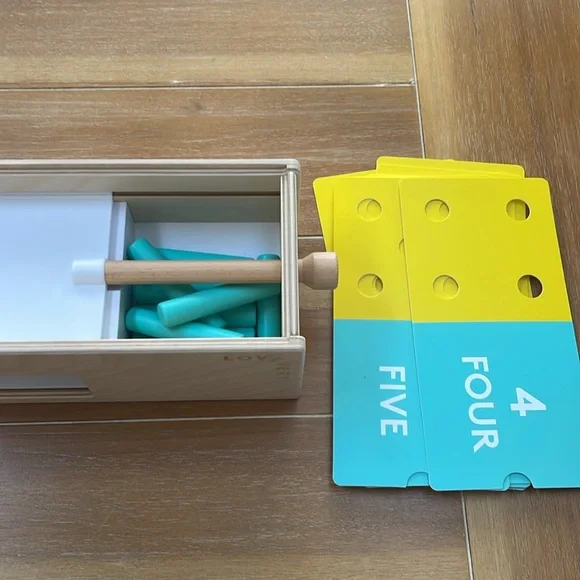 Lovevery Counting Toy - Picture 3 of 3